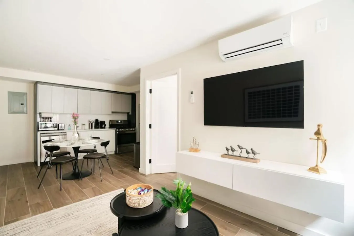 Hotel Massive 1Br W Private Patio In Upper East Side à New York 0*,