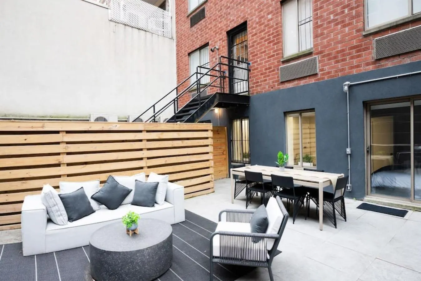 Massive 1Br W Private Patio In Upper East Side Hotel New York